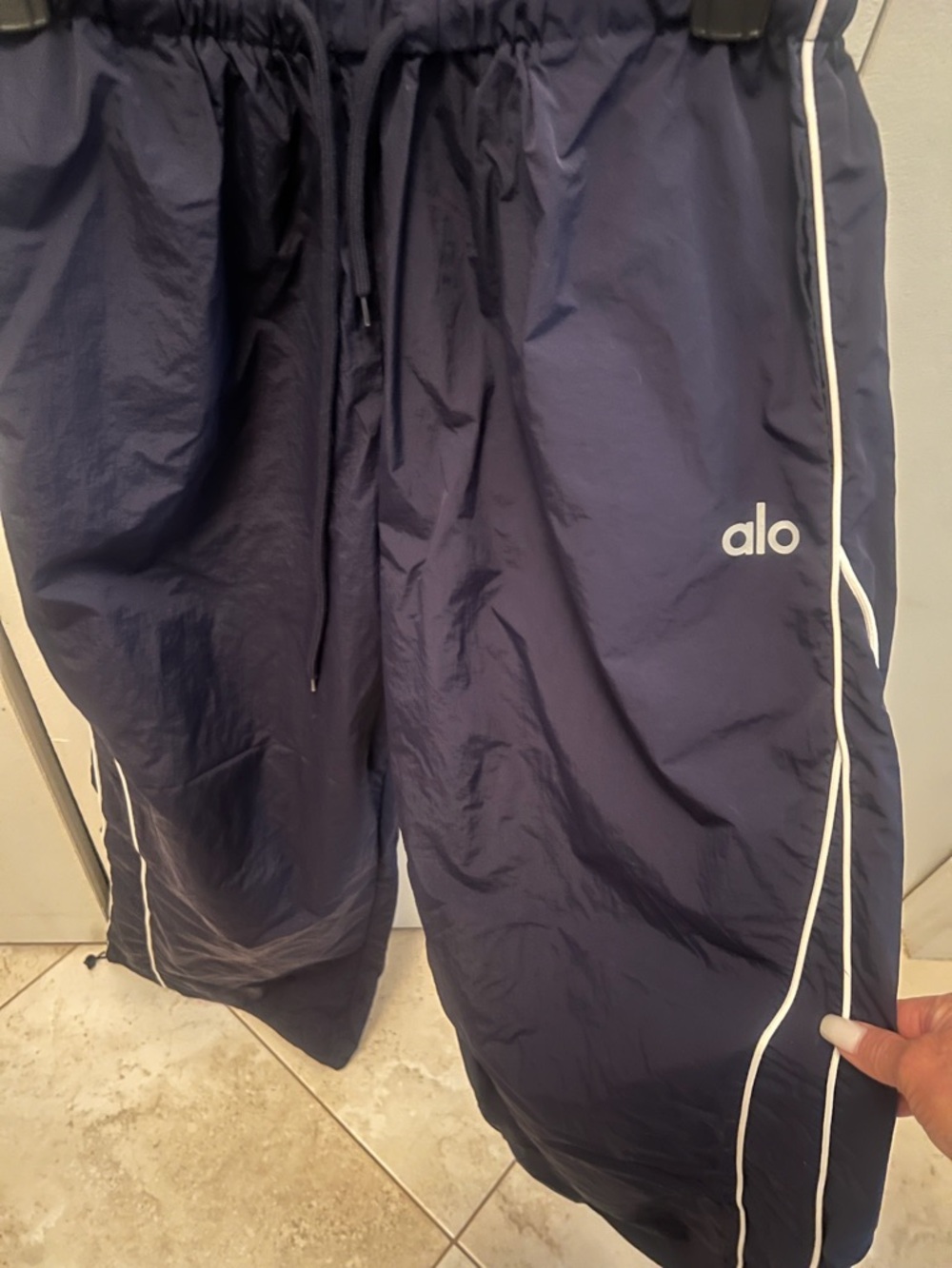 Alo 2pc track suit-light weight Jacket & baggy matching pants w Piping new - Picture 3 of 3